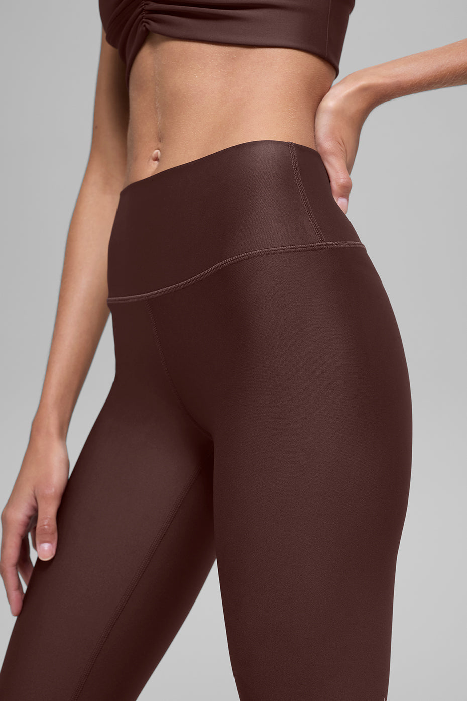 16 High-Waist Airlift Capri - Brownstone