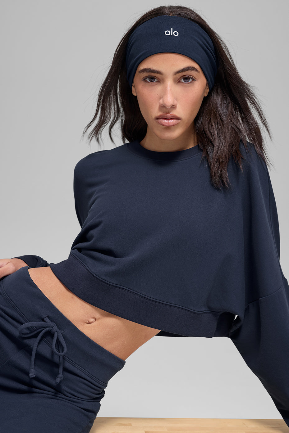 Cropped Sway Crew Neck Pullover - Navy