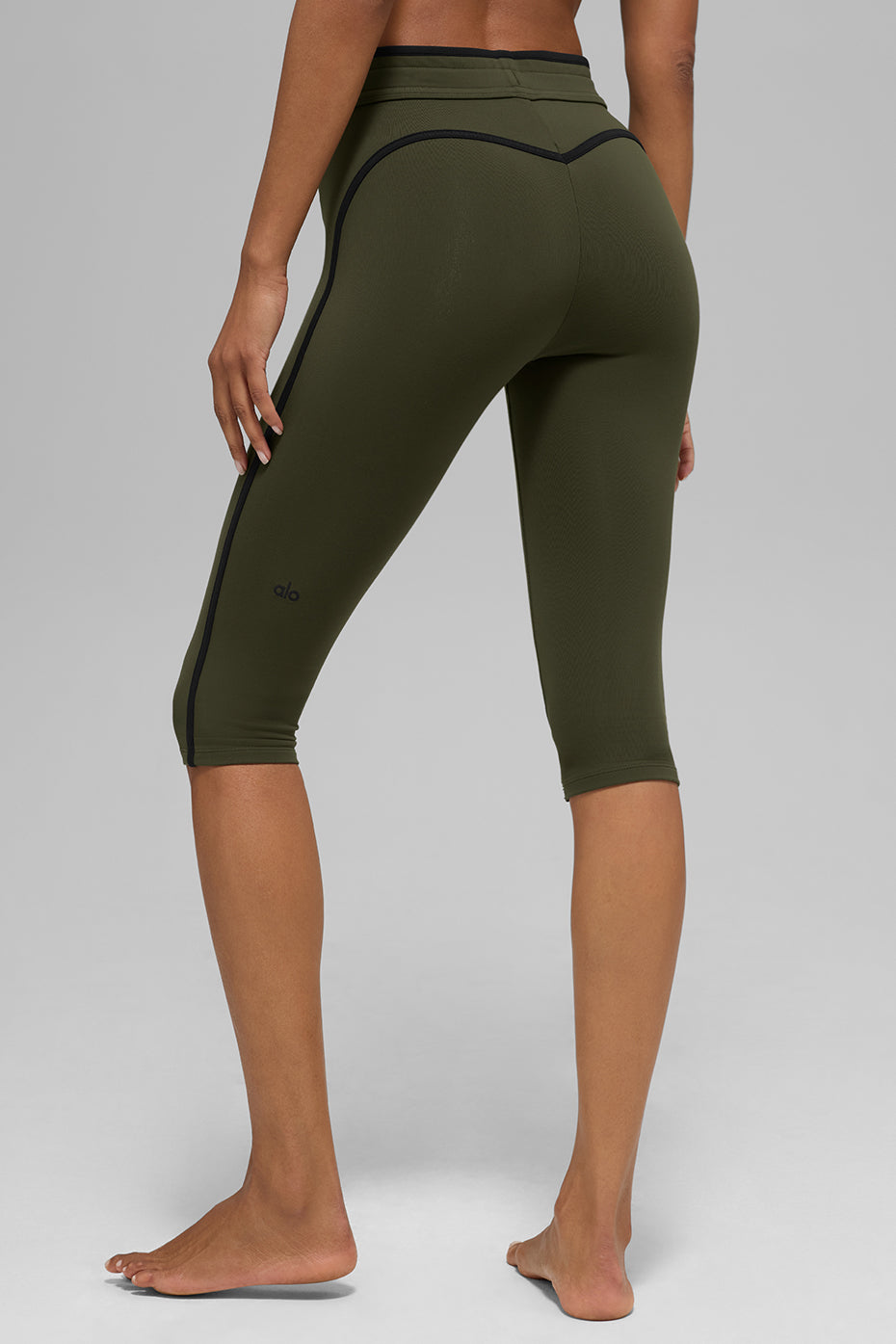 Airbrush High-Waist Race Pace Capri - Green Olive/Black